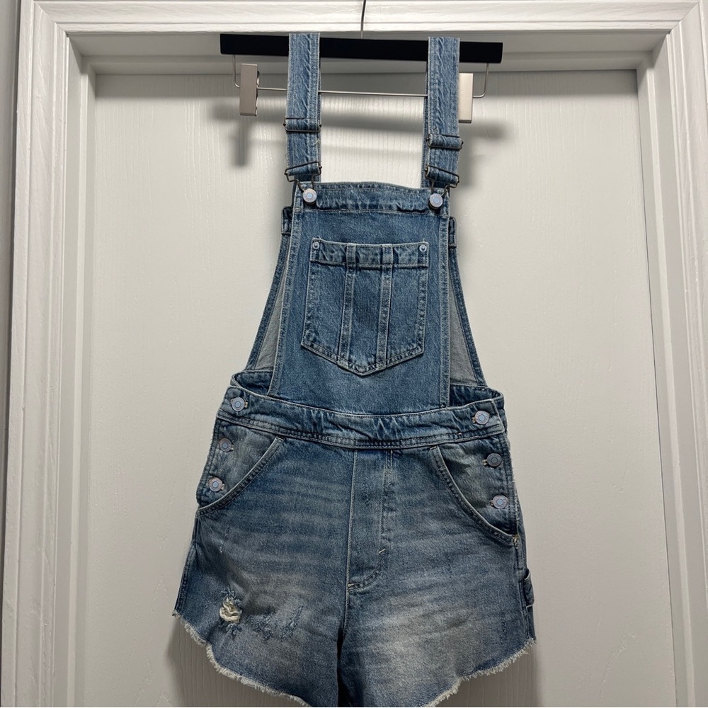Pilcro Anthropologie Sz 26 Denim Overall cutoff shorts Distressed 3” Inseam